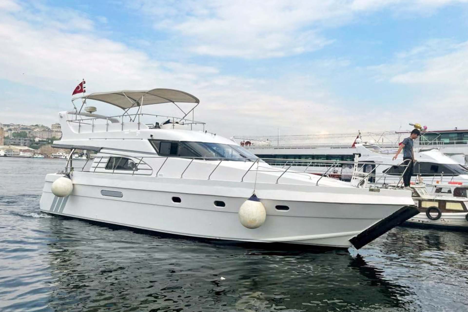 10 Kişilik Yat Kiralama