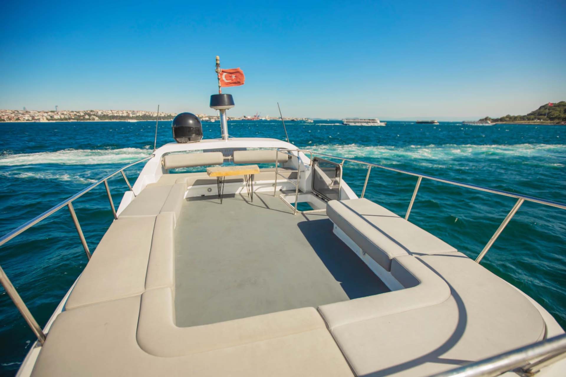 12 Kişilik Yat Kiralama