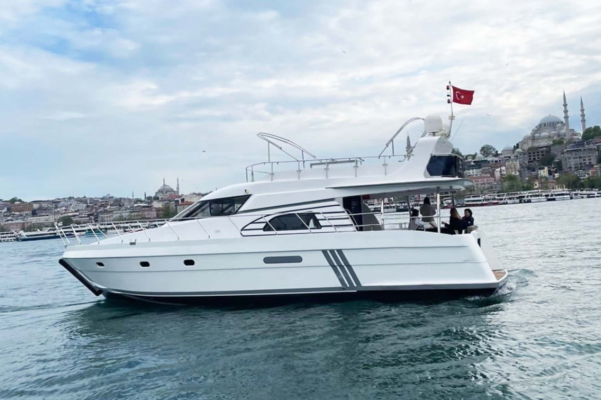 10 Kişilik Yat Kiralama